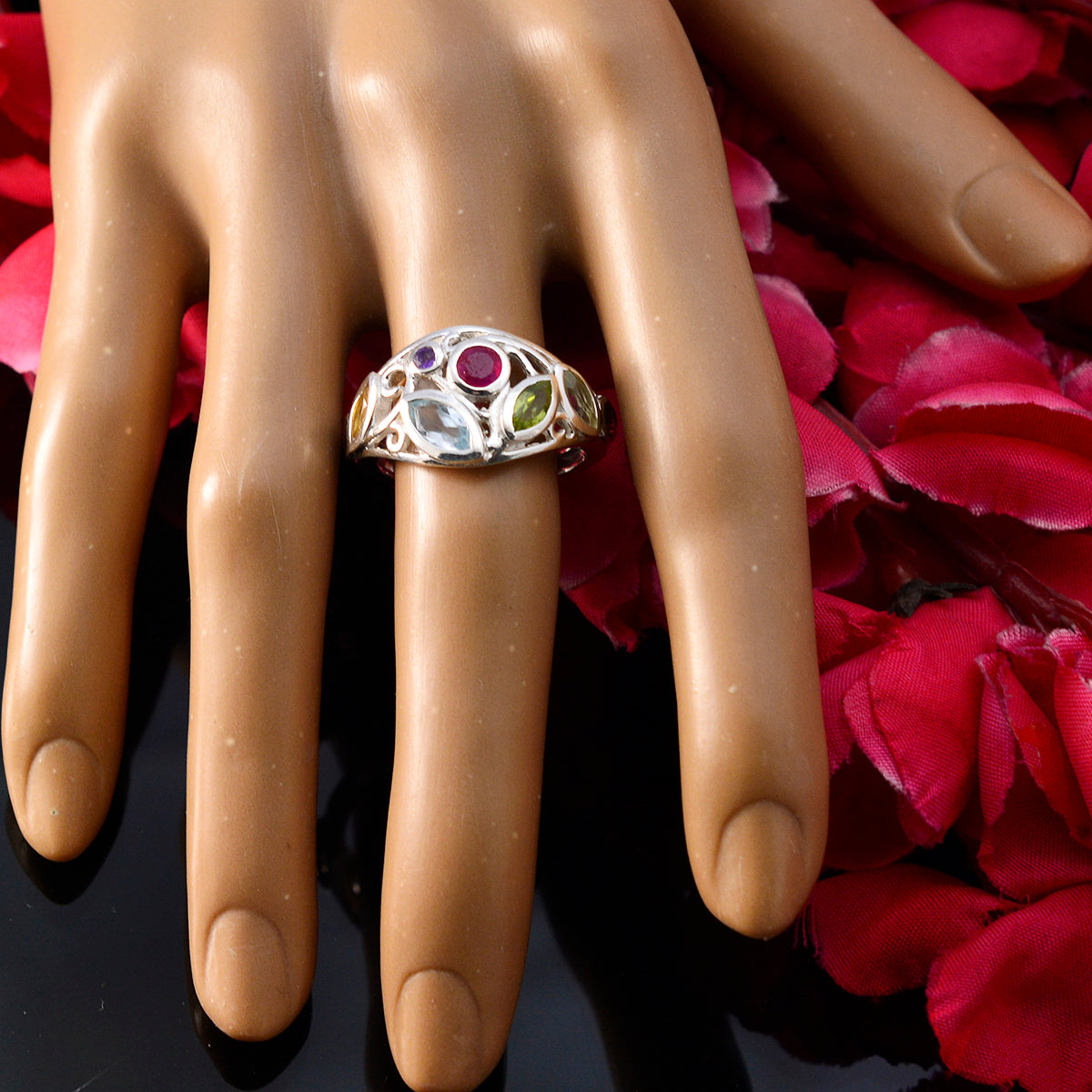 Sara Cocktail multicolor multiple Ring