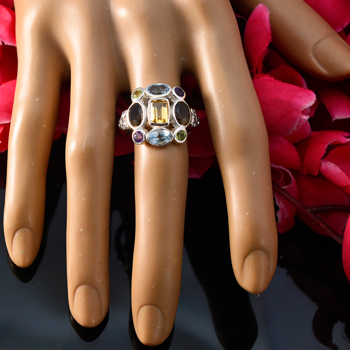 Liyana Cocktail multicolor Navratna Ring