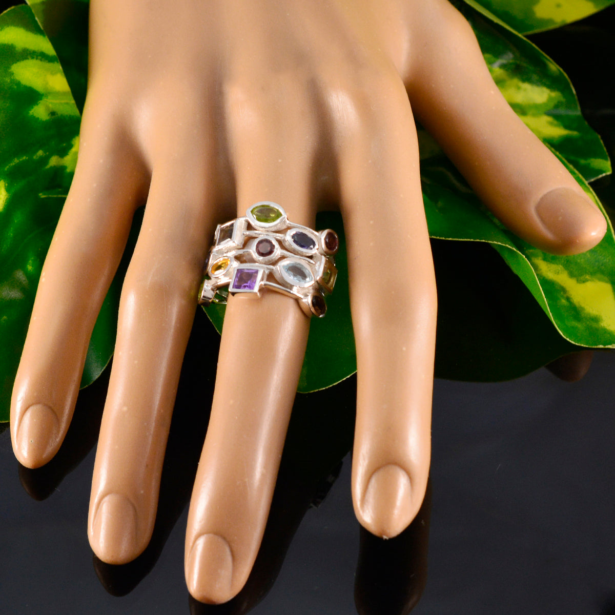 Aisha Cocktail multicolor multiple Ring