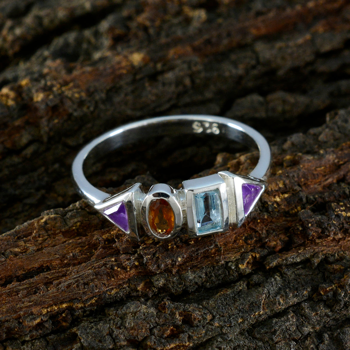 Yasmine Feminine multicolor quarter Ring
