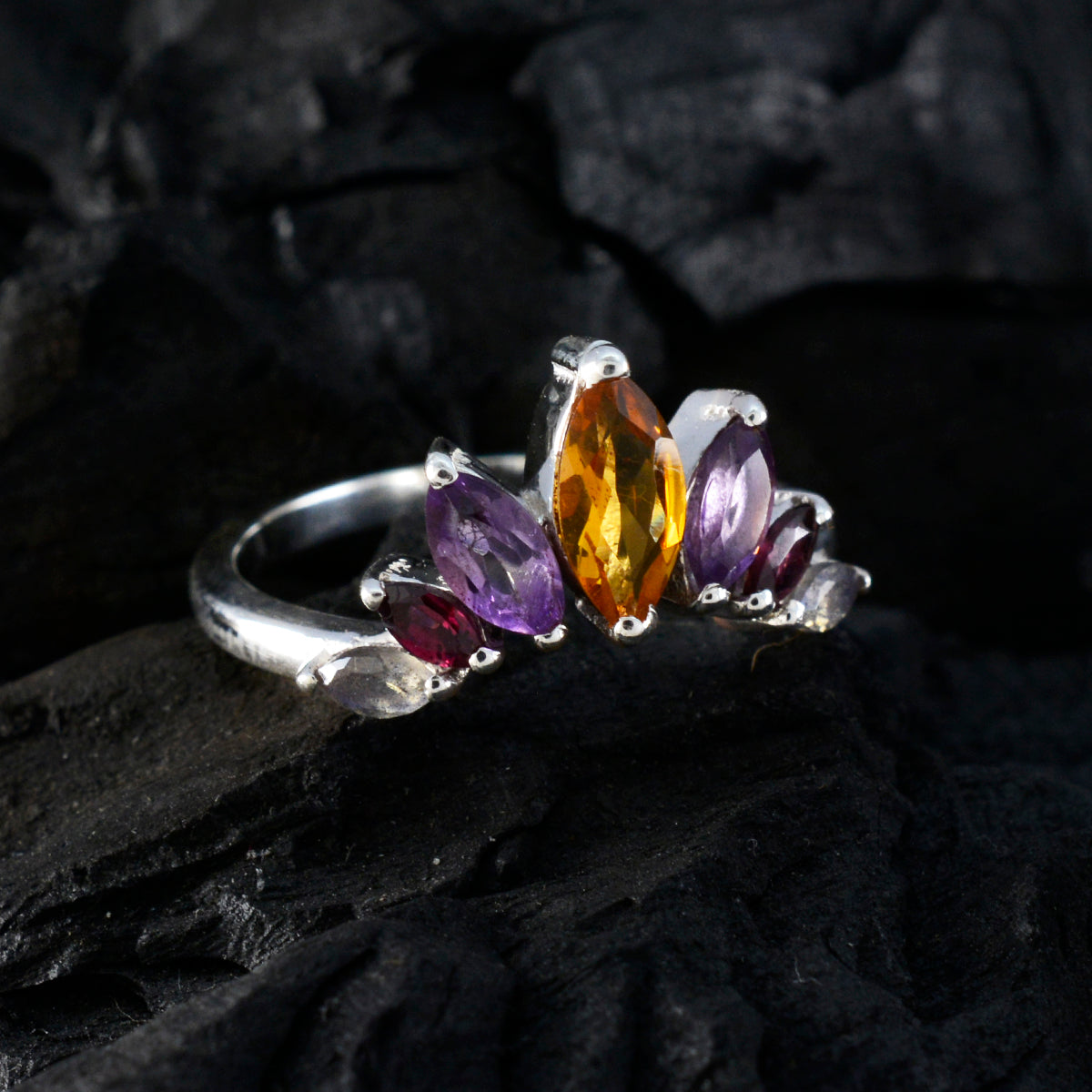Li Lee crown multicolor Hepta Ring