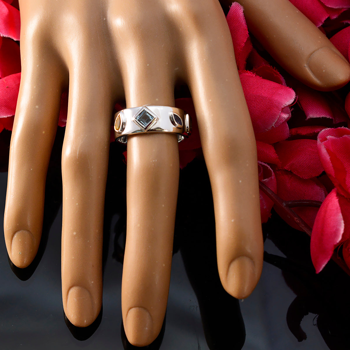 Ivy Abstract multicolor quarter Band