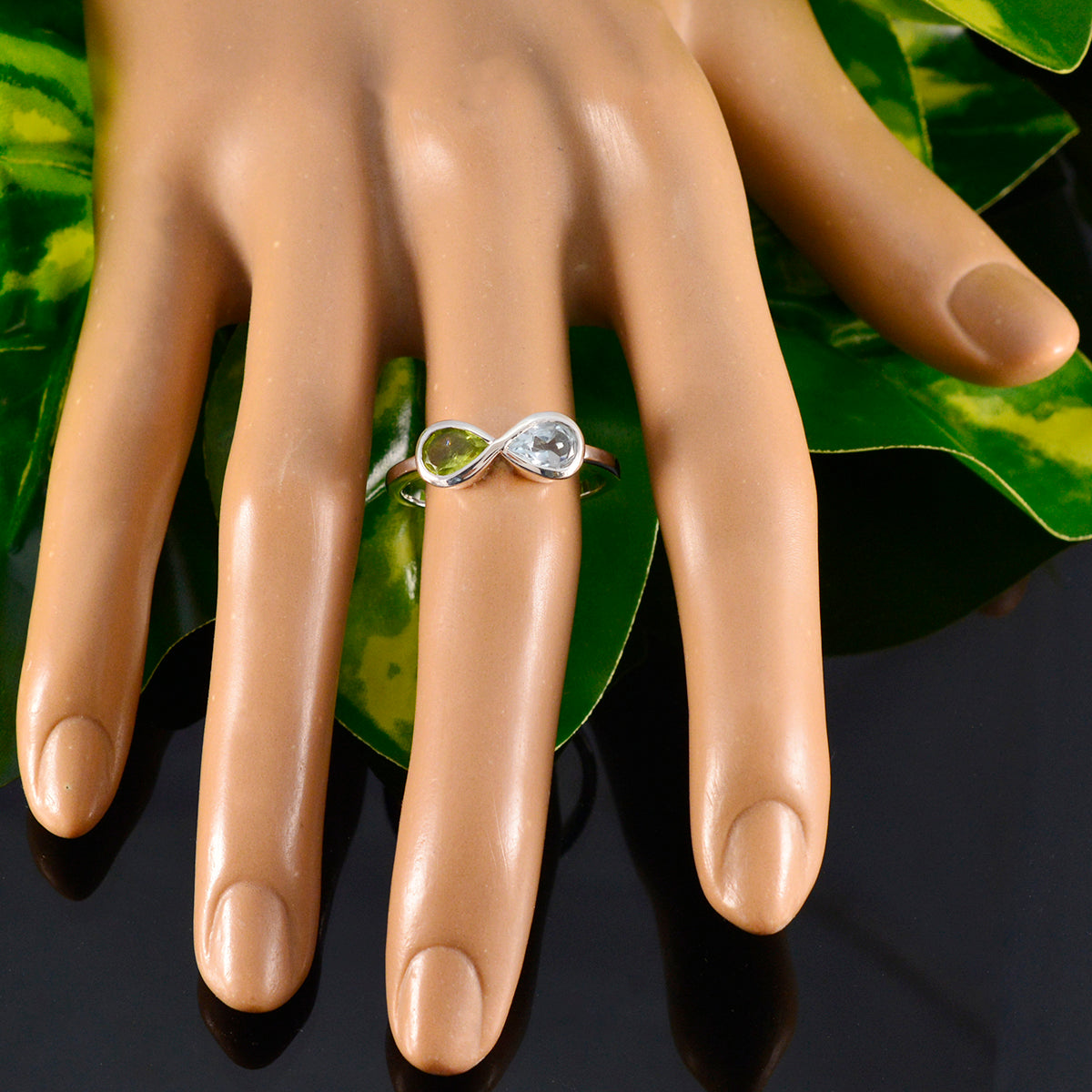 Aisha Modern multicolor Toi et Moi Ring