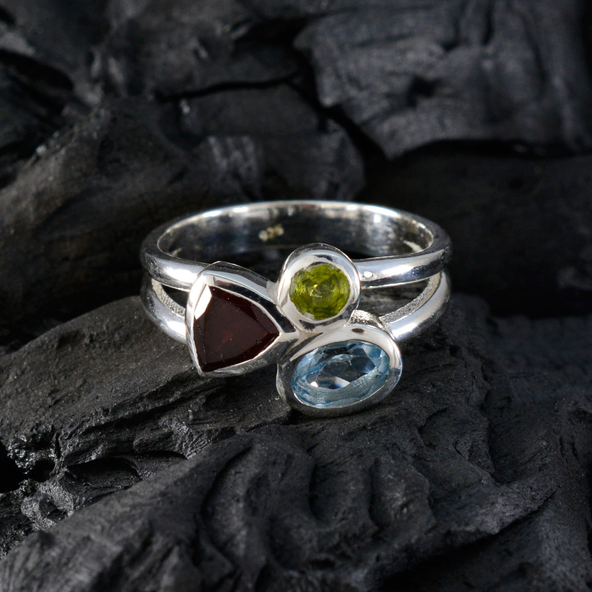 Maya Boho multicolor Trilogy Ring