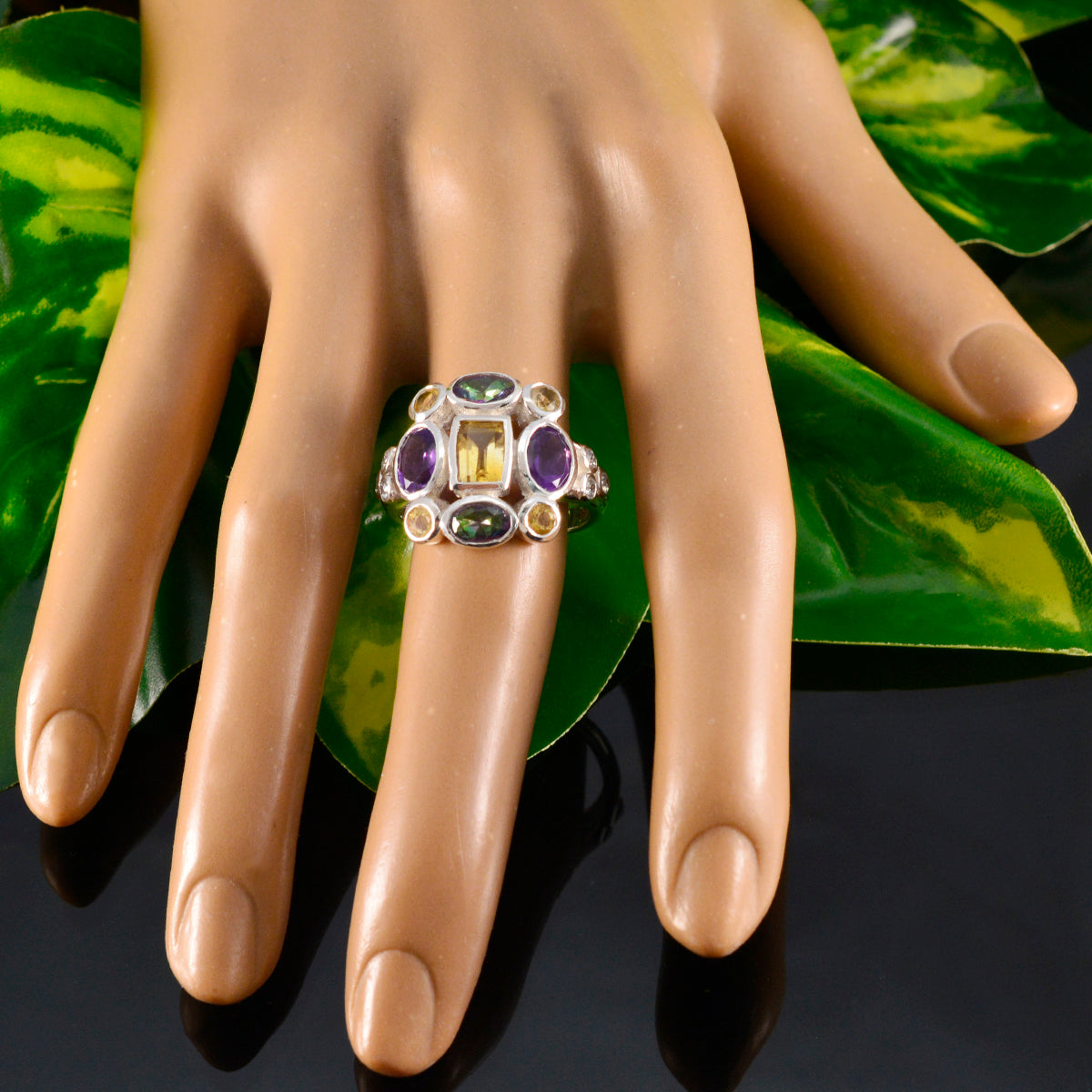 Giulia Cocktail multicolor Navratna Ring