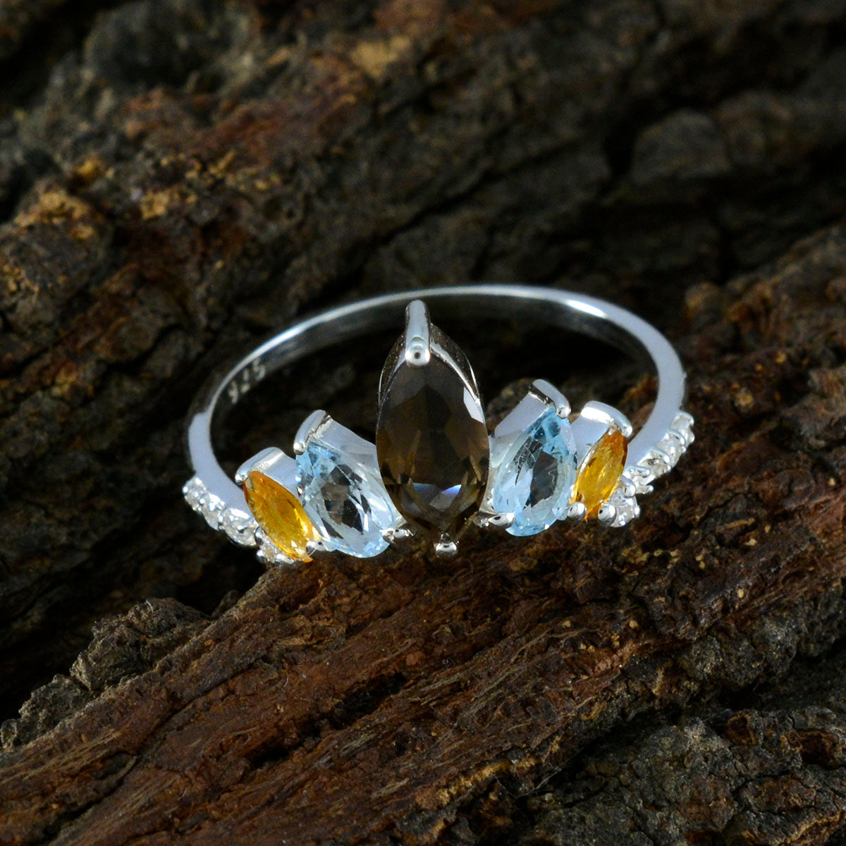 Soo-jin crown multicolor Penta Ring