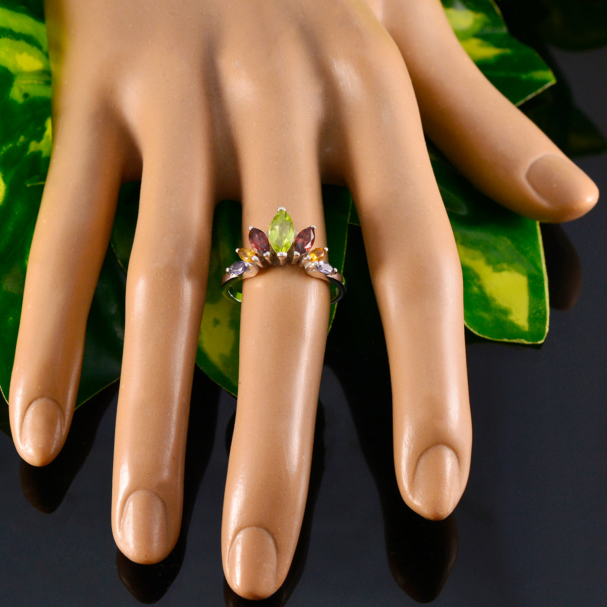 Eliza crown multicolor Hepta Ring