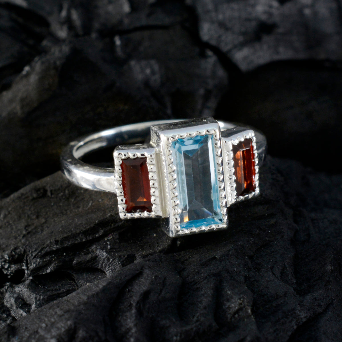 Elena Trendy multicolor Trilogy Ring