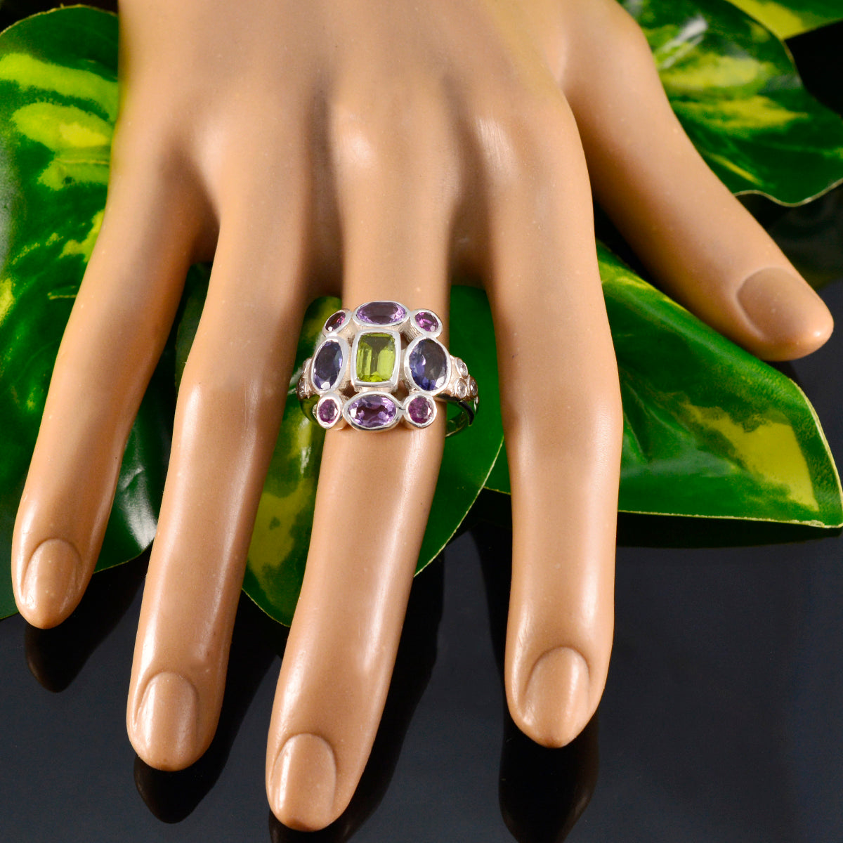Greta Cocktail multicolor Navratna Ring