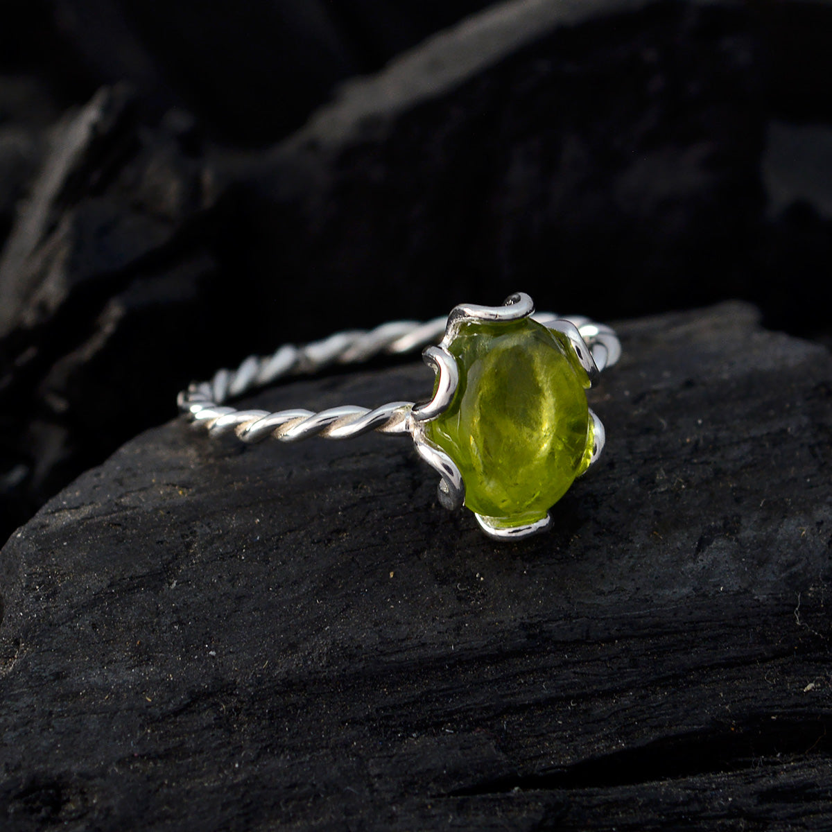 Aisha Twist Green Solitaire Ring