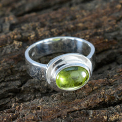 Araya Luxurious Green Solitaire Ring