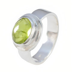 Araya Luxurious Green Solitaire Ring