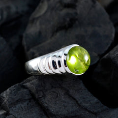 Natcha Luxurious Green Solitaire Ring