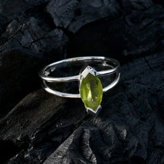 Zoe Trendy Green Solitaire Ring