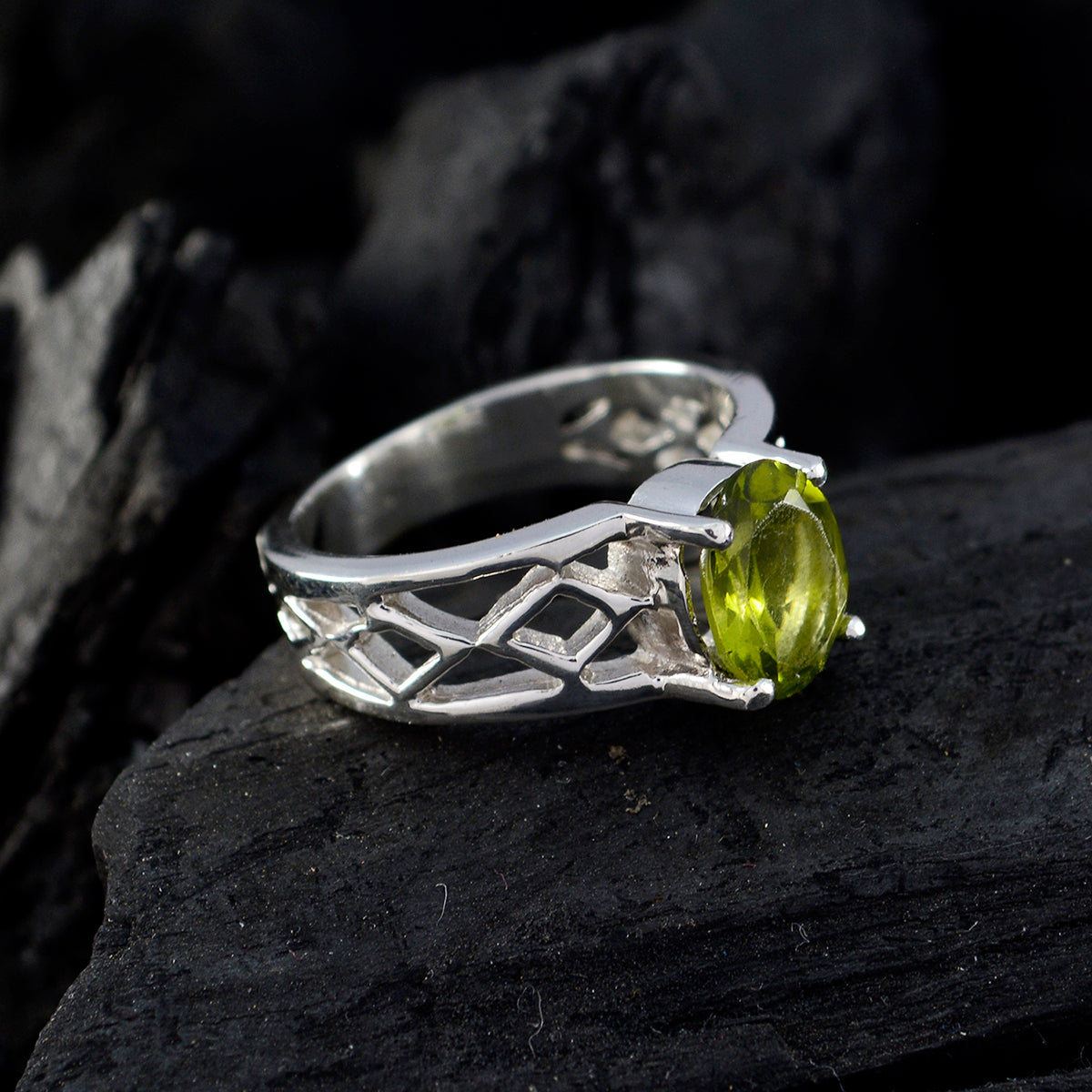 Josephine Traditional Green Solitaire Ring