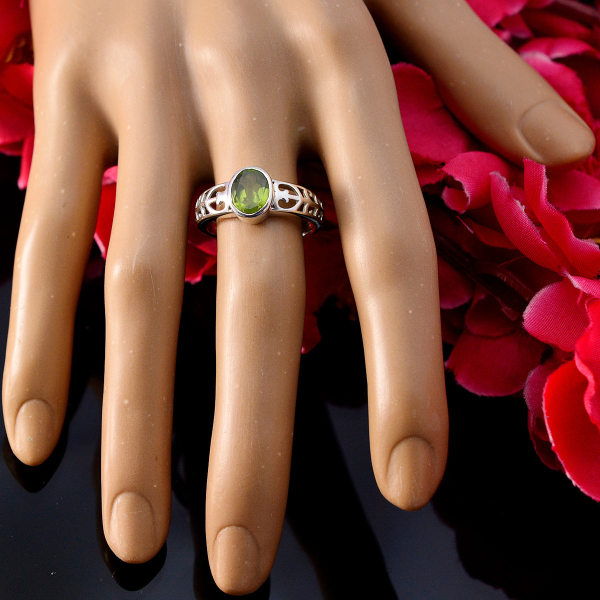Camila Rope-Wire Green Solitaire Ring