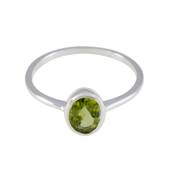 Julia Romantic Green Solitaire Ring Peridot Green