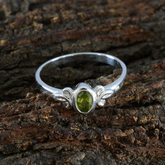 Ji-eun Contemporary Green Solitaire Ring