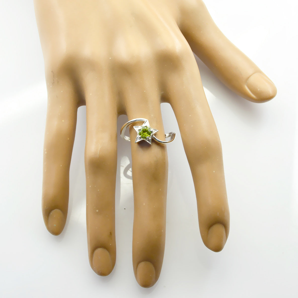 Hua Abstract Green Solitaire Ring