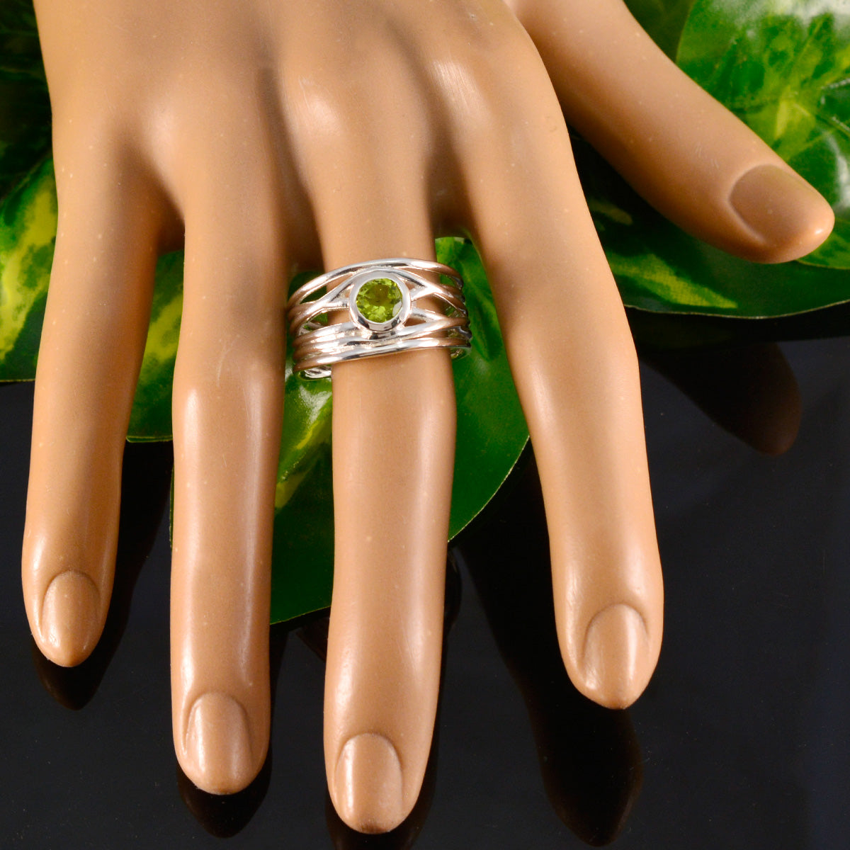 Lucy Rope-Wire Green Solitaire Band