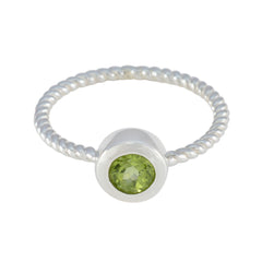 Aaliyah Sophisticated Green Solitaire Ring Peridot Green