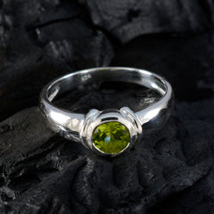 Chloe Trendy Green Solitaire Ring
