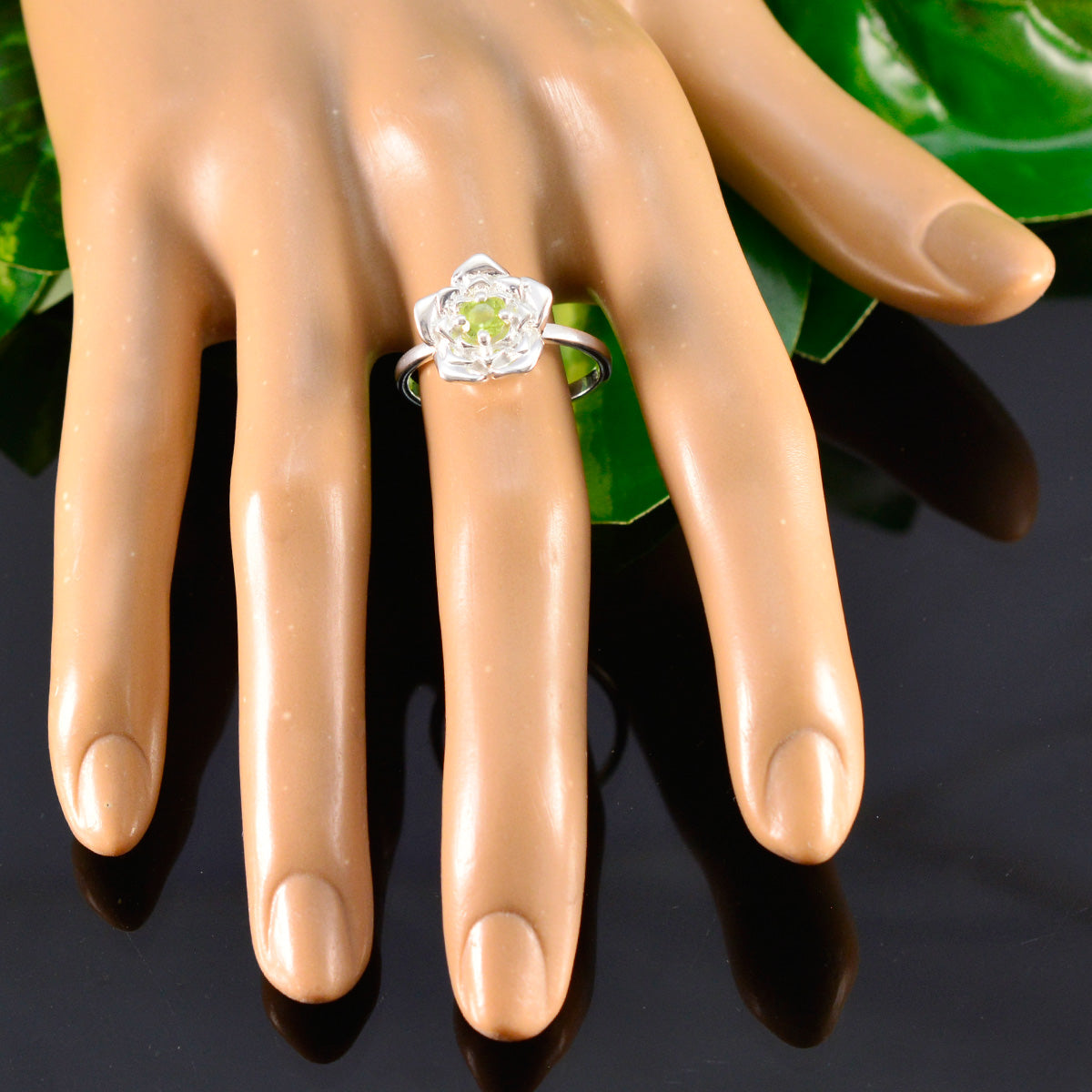 Lili Floral Green Solitaire Ring