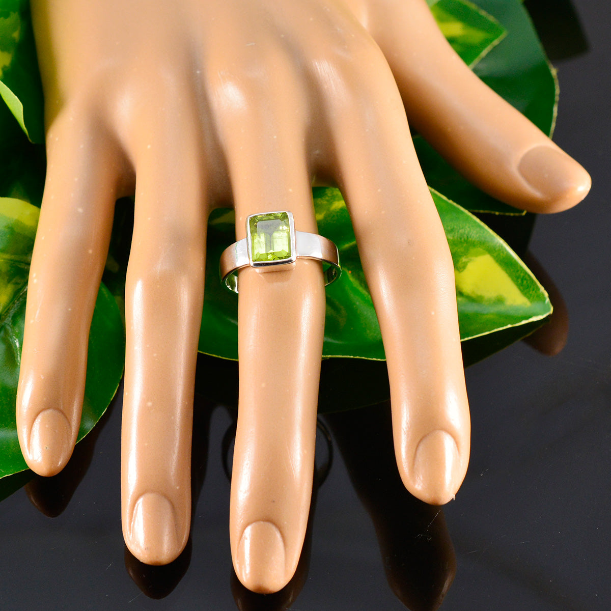 Aisha Sophisticated Green Solitaire Ring