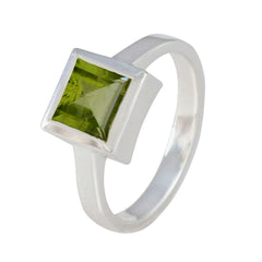 Marie Luxurious Green Solitaire Ring