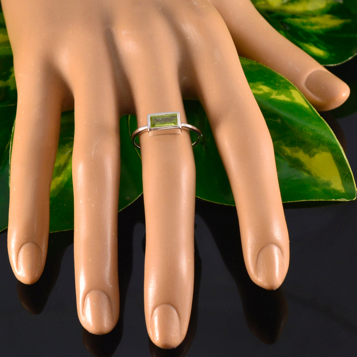 Natcha Fairytale Green Solitaire Ring