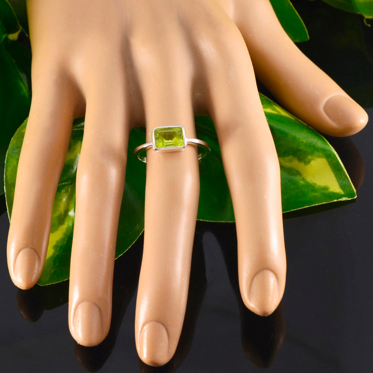Dewi Artisan Green Solitaire Ring