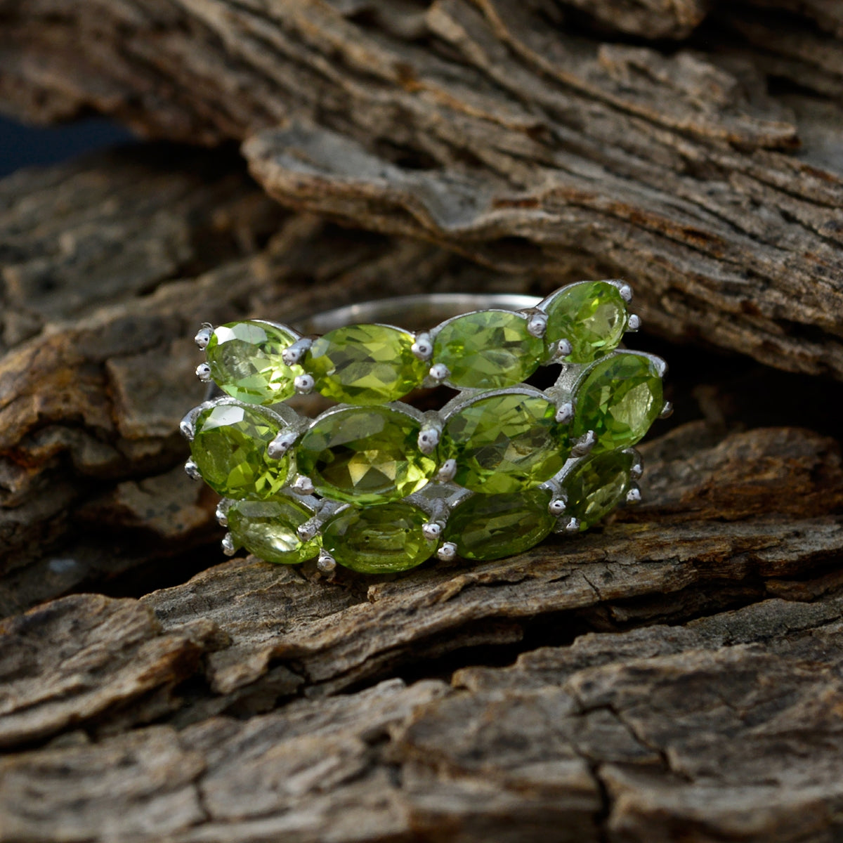 Camila Romantic Green multiple Ring