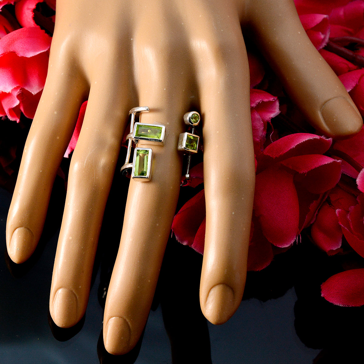 Liyana Signet Green quarter Ring
