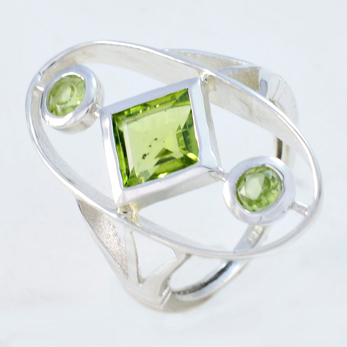 Sara Modern Green Trilogy Ring
