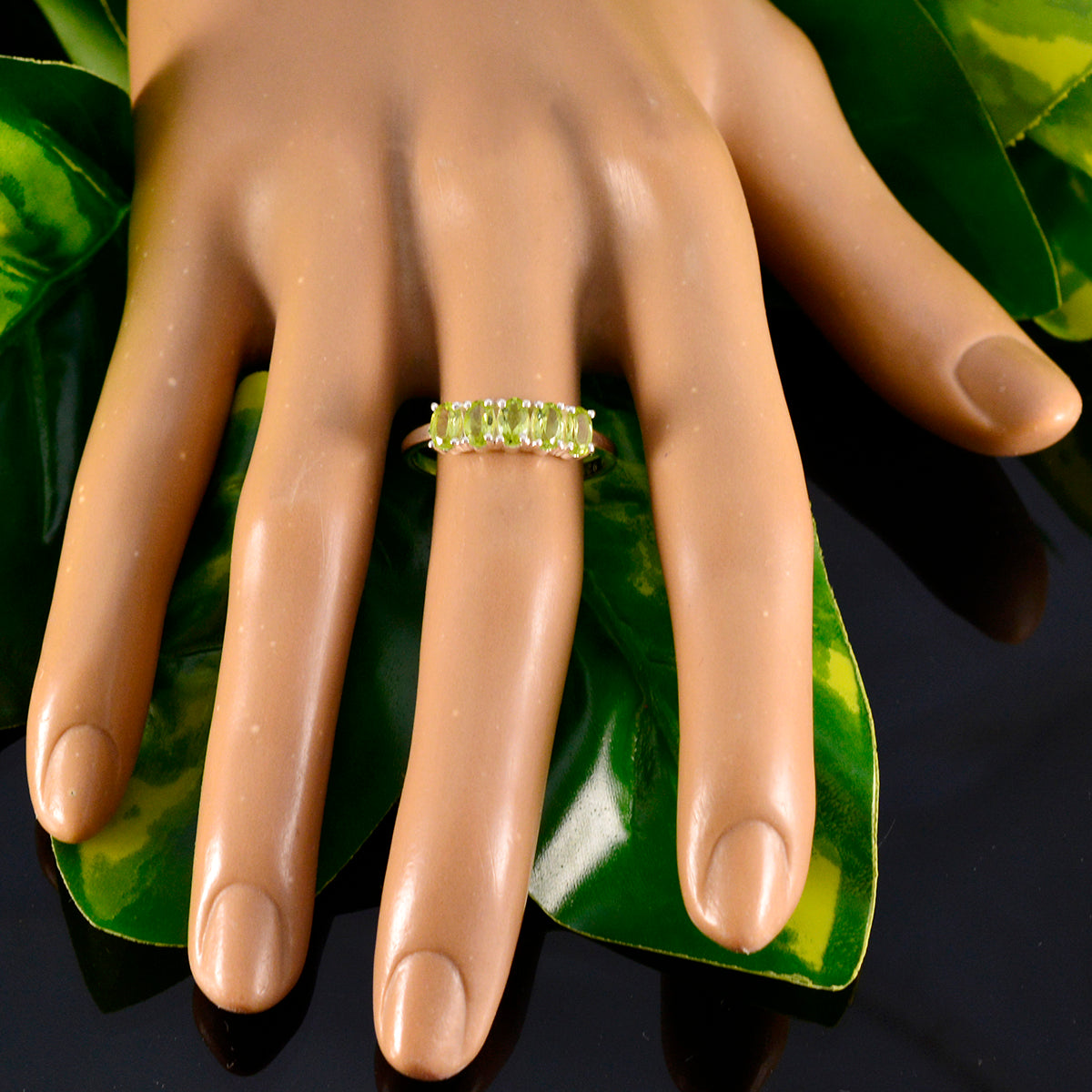 Aisha Contemporary Green Penta Ring