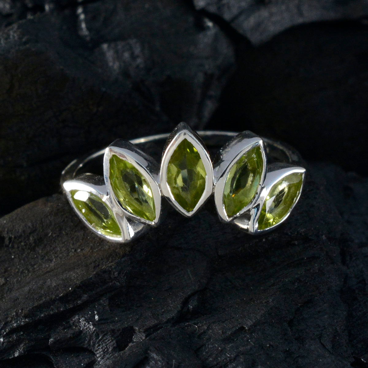 Jia crown Green Penta Ring