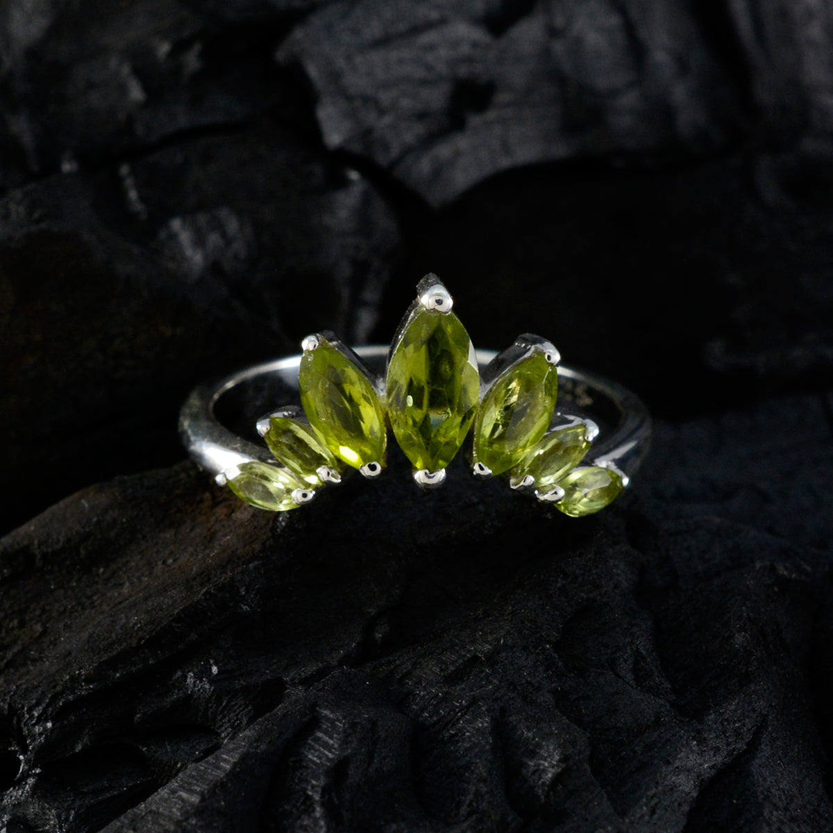 Kristine crown Green Hepta Ring
