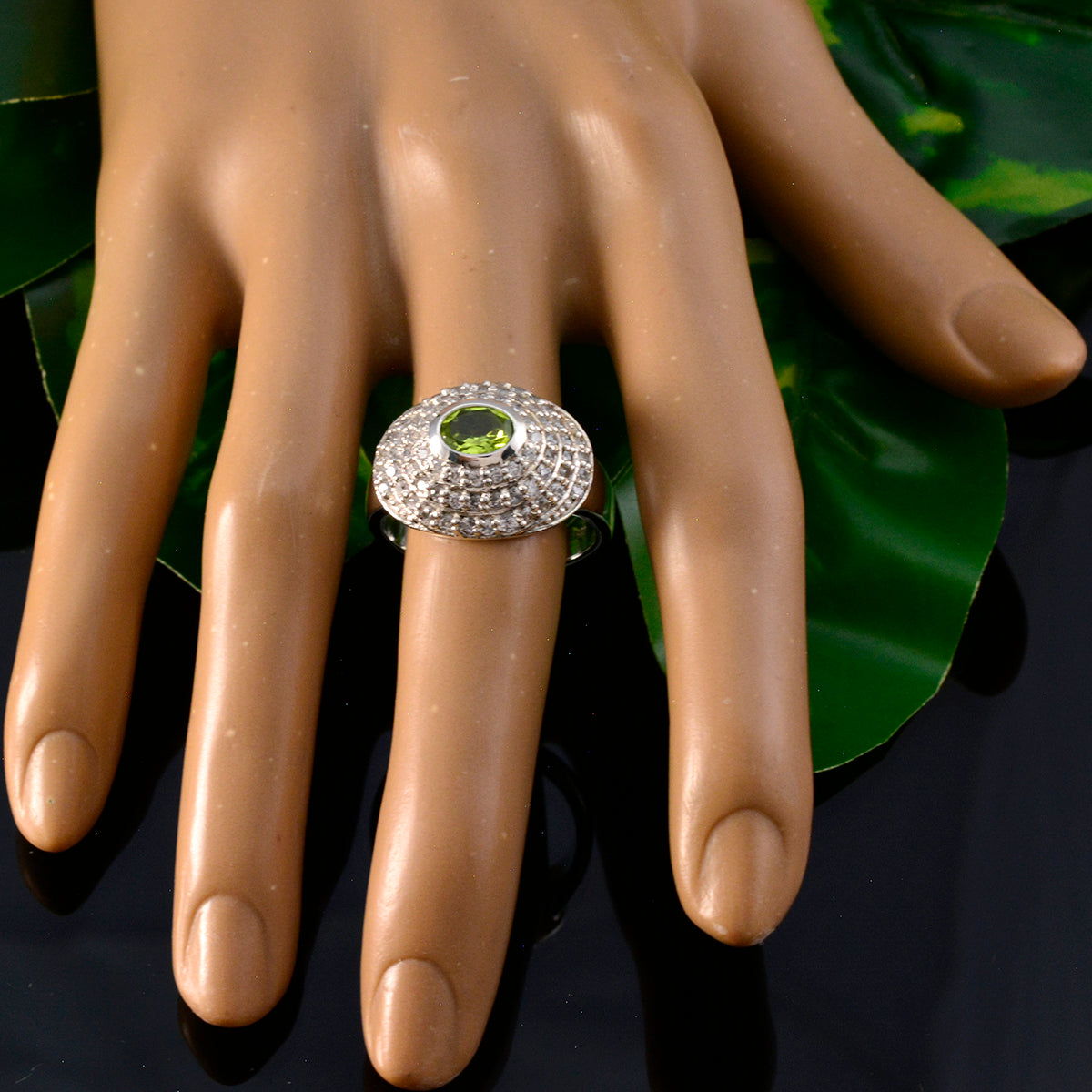 Stella Trendy Green Halo Ring