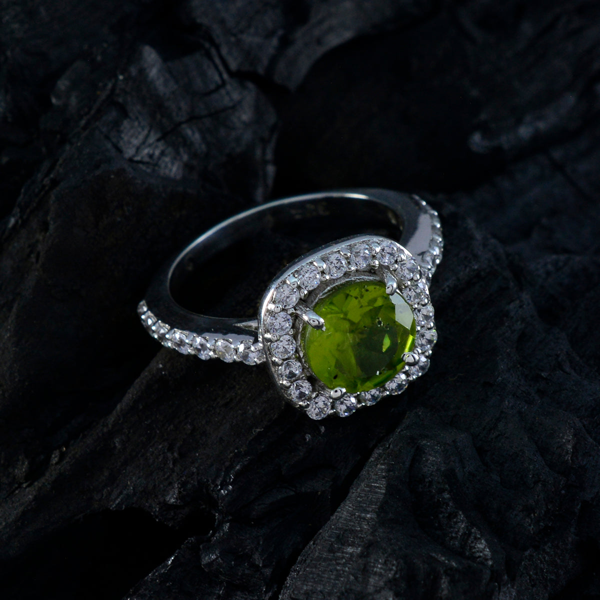 Bianca Fairytale Green Halo Ring