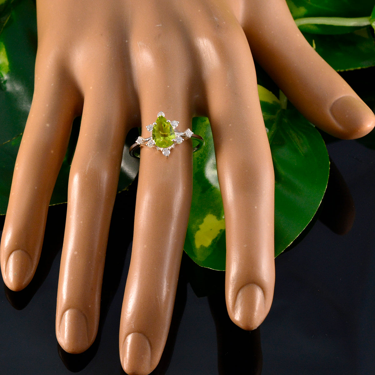 Ivy Modern Green Halo Ring