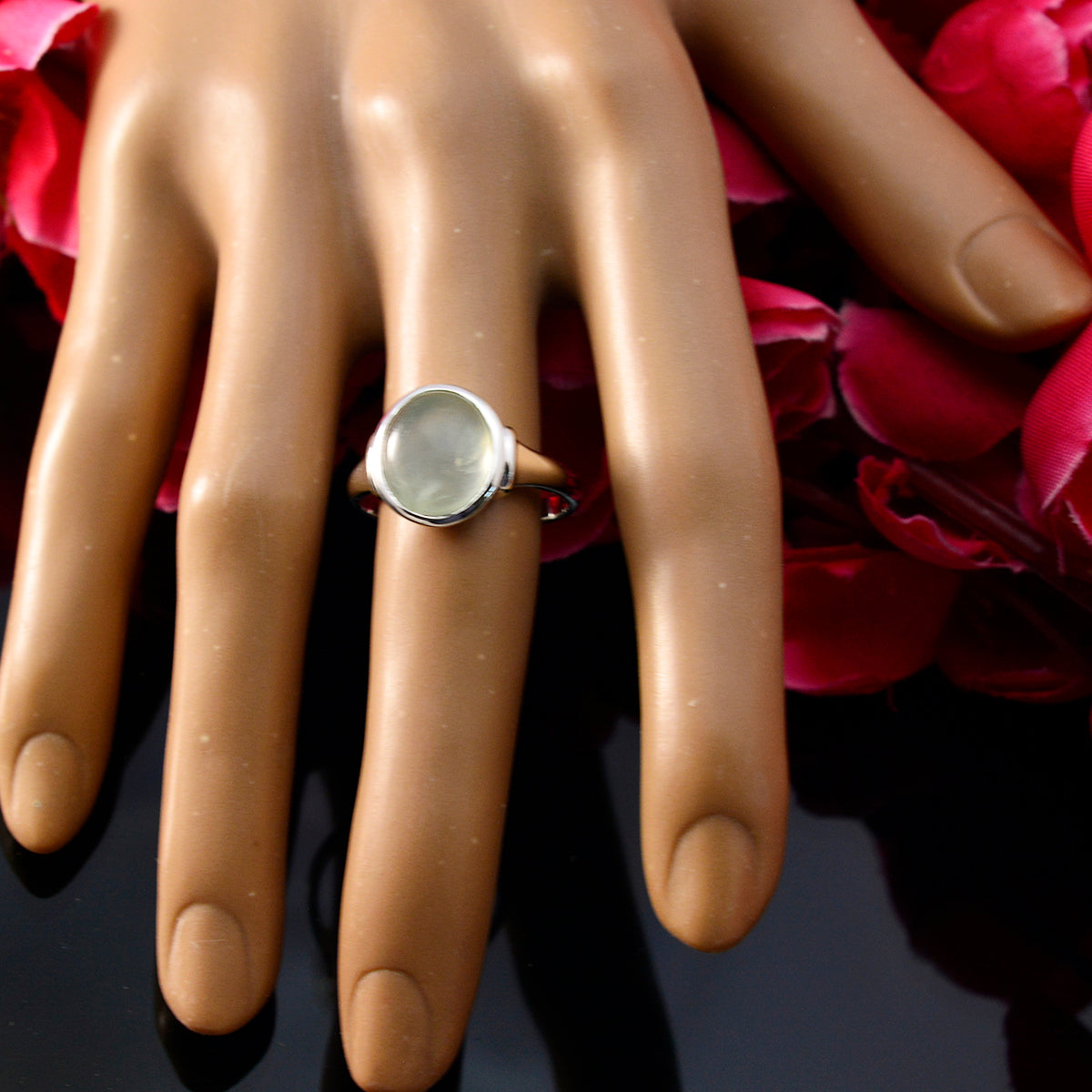 Hazel Modern Light Green Solitaire Ring