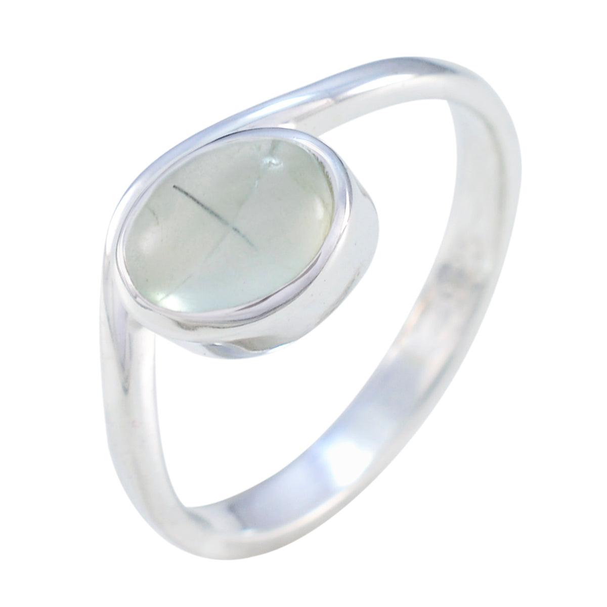 Victoria Trendy Light Green Solitaire Ring