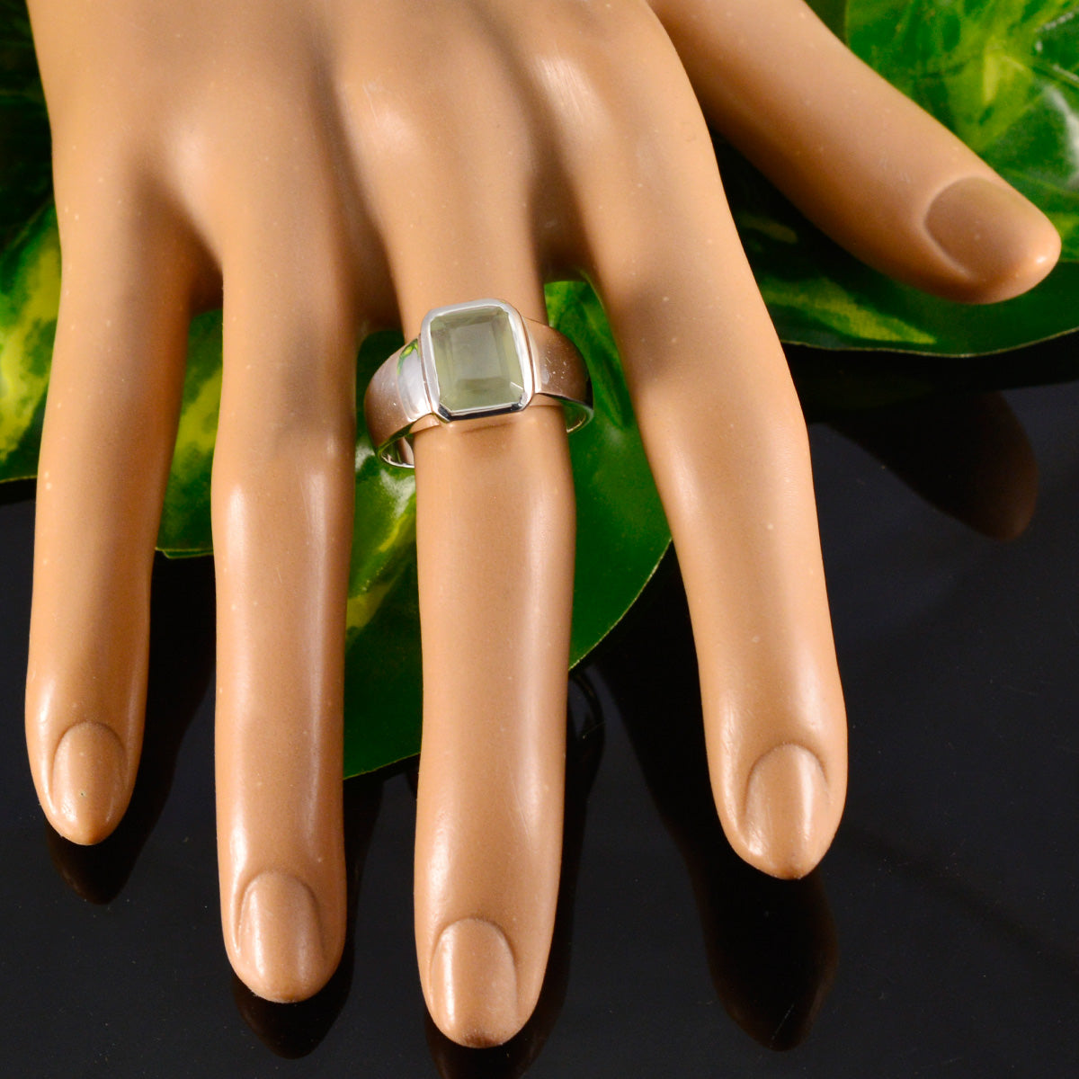 Eva Signet Light Green Solitaire Ring