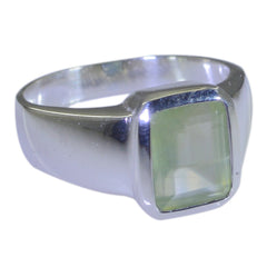 Eva Signet Light Green Solitaire Ring