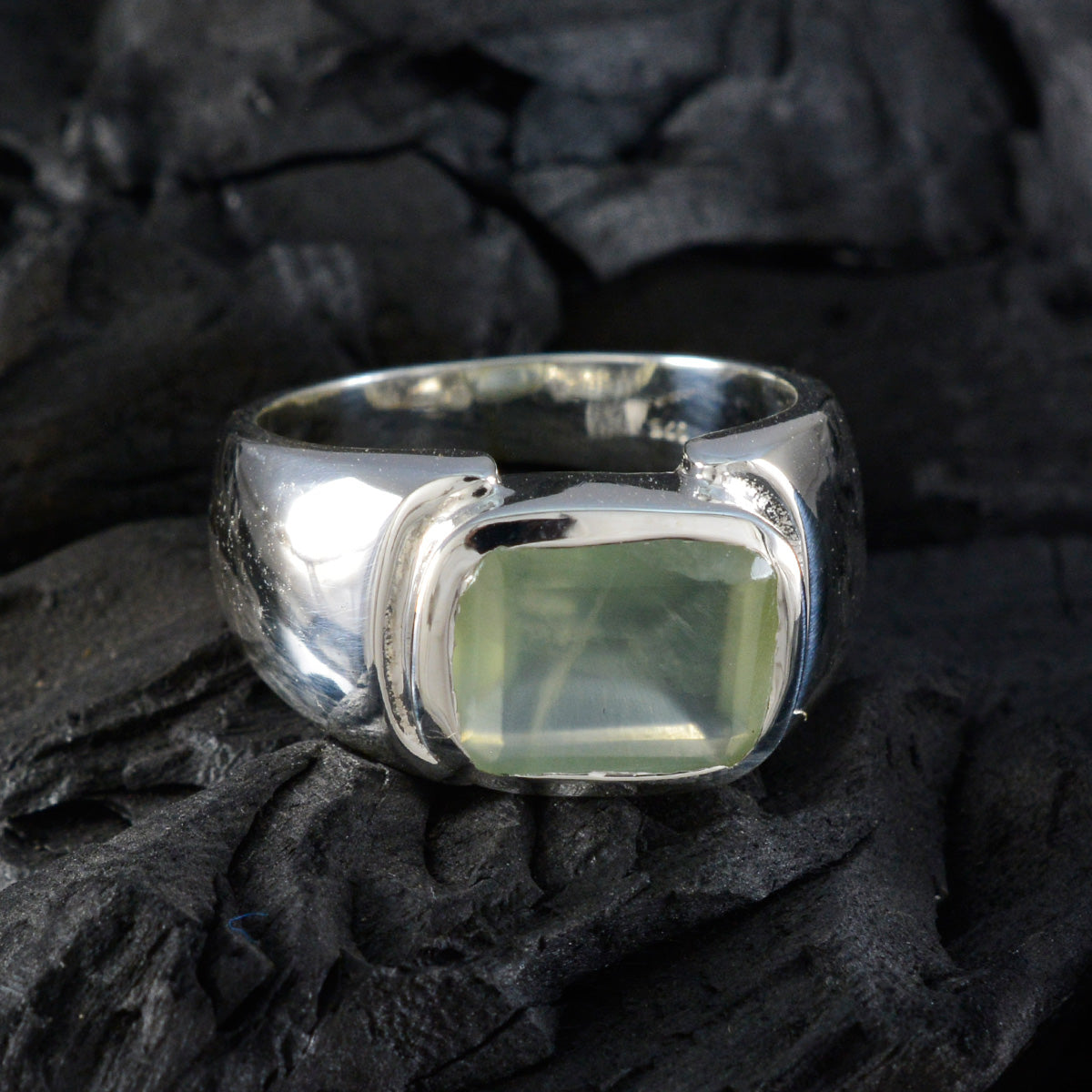Gabriela Modern Light Green Solitaire Ring