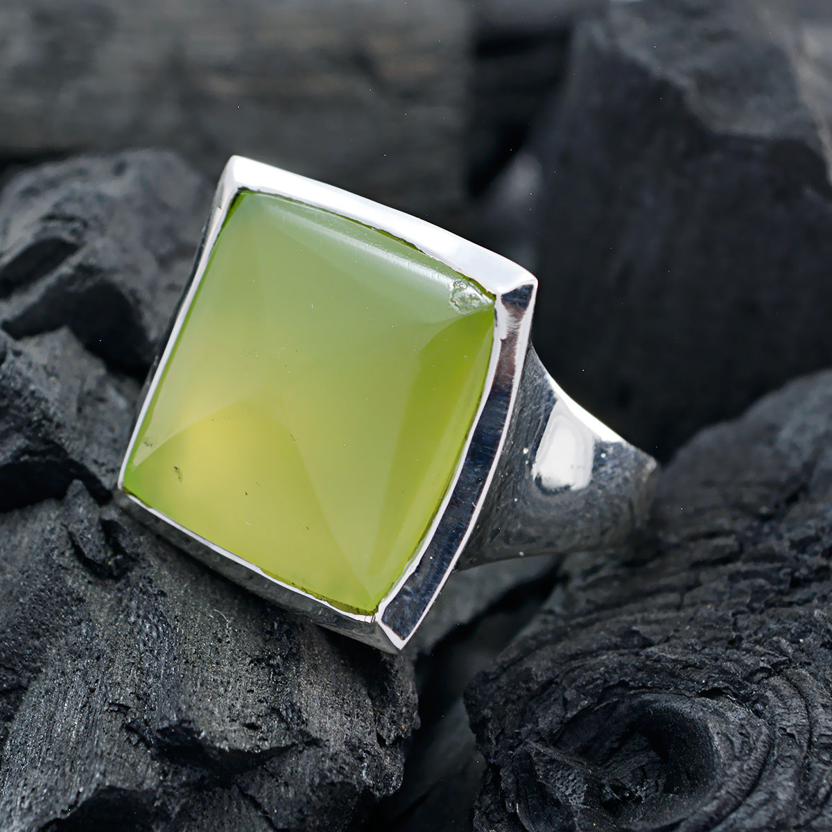 Micaela Victorian Light Green Solitaire Ring