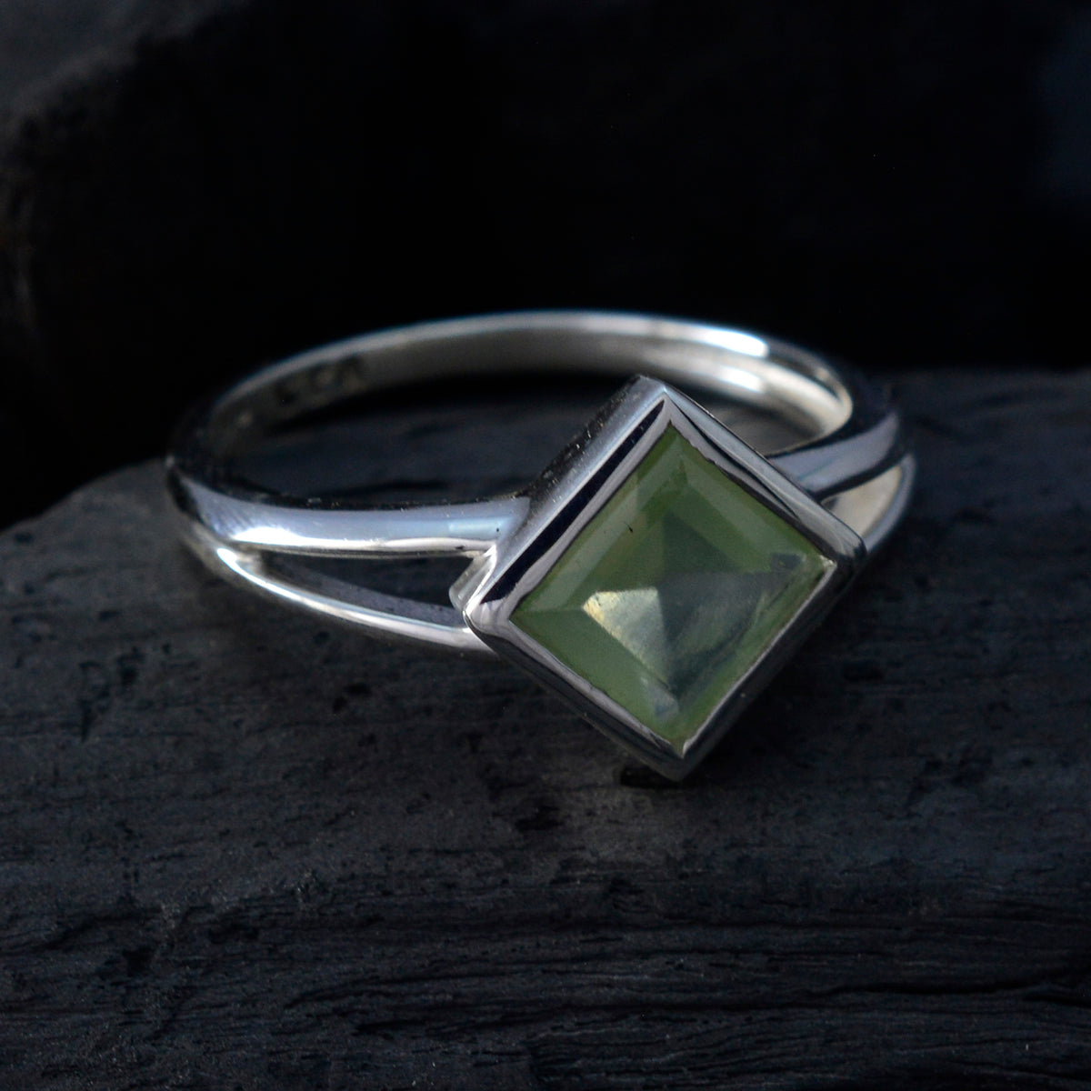 Ha-eun Boho Light Green Solitaire Ring