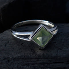Ha-eun Boho Light Green Solitaire Ring