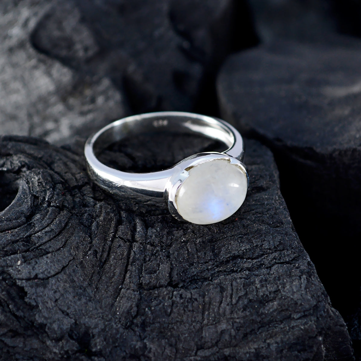Emilia Fairytale White Solitaire Ring