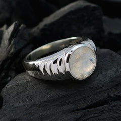 Lorena Glamorous White Solitaire Ring